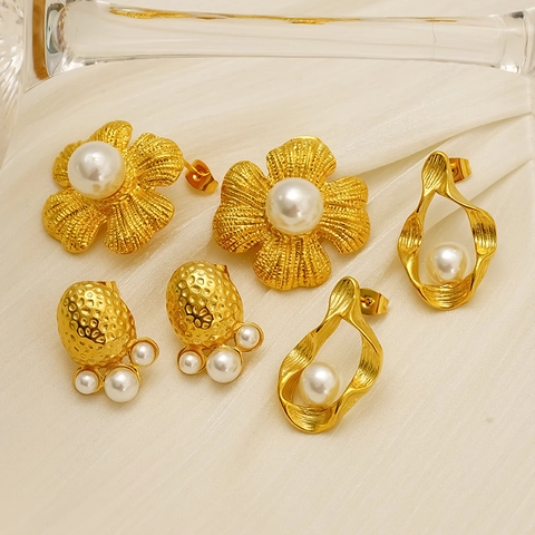 Flower Stud Earrings 304 Stainless Steel 18K Gold Plated Imitation Artificial Pearl Vintage Elegant Geometric Jewelry Women