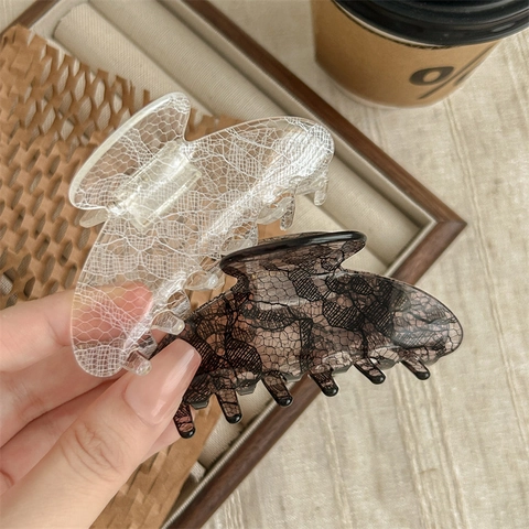 Elegant Retro Lace Pattern Hair Claw Clip Large Acrylic Shark Clip For Women French Mesh Design Daily Hairpins Accessories