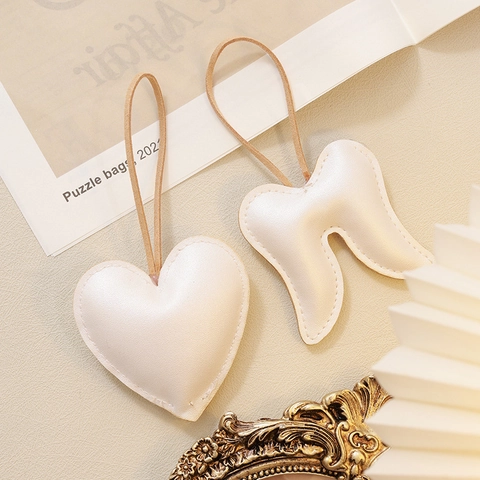 Decorazioni Da Appendere Albero Di Natale Pelle Velluto Cuore Stella Luna Ali DIY Accessori Rosa Bianco
