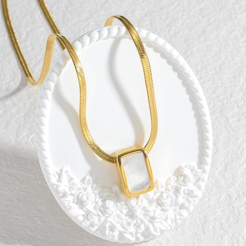 Minimalist Rectangle Mother Of Artificial Pearl Pendant Necklace For Women Stainless Steel Gold Plated Herringbone Snake Chain Chic