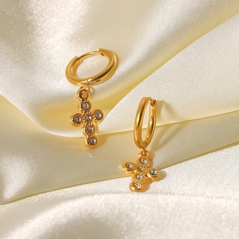 Orecchini A Cerchio Con Pendente A Croce In Acciaio Inossidabile Placcato Oro 18K Zircone Perla Artificial Per Donna Stile Francese
