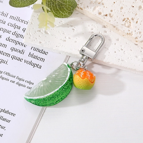 Llavero De Fruta De Simulación Realista Rebanada De Resina Metal Encanto Naranja Limón Lima Adorno De Bolso Creativo