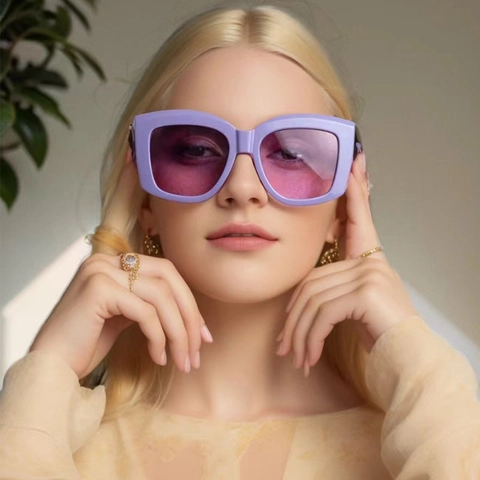 Square Large Frame Sunglasses UV400 Protection AC Lens PC Frame Retro Fashion Eyewear For Outdoor Travel Women Men