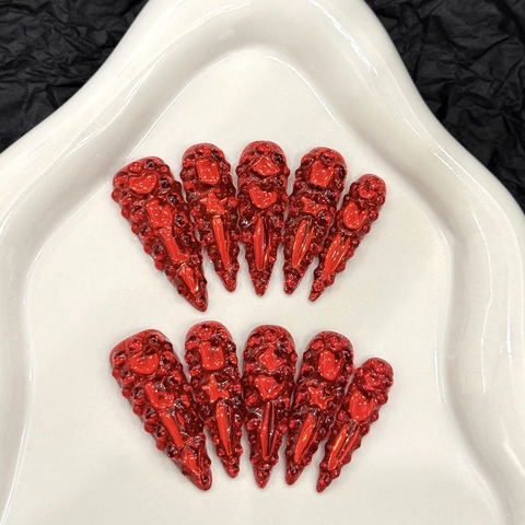 Handmade Red Rhinestone Three Dimensional Embossed Long Stiletto Luxury Baroque Punk Artificial Fingernails For Women