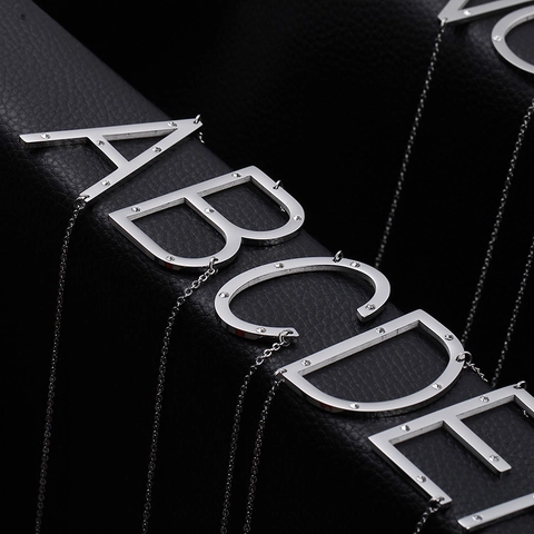 Collier Pendentif Initiale Alphabet En Acier Inoxydable Avec Zircon Incrusté Couleur Argent Bijoux Minimalistes