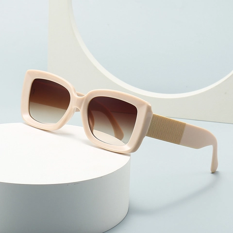 Vintage Quadratischer Großer Rahmen Sonnenbrille Für Damen PC Material Verlaufsgläser UV400 Sonnenschutz Für Street Style Urlaub