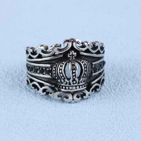 Anello Corona Acciaio Inossidabile Retro Gotico Croce Intagliata Zircone Nero Intarsiato Gioielli Punk Vintage Per Uomo Donna