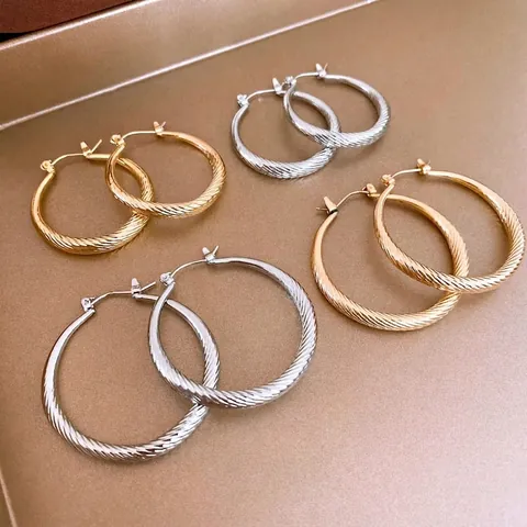 Pendientes De Aro Metálicos Con Textura Acanalada Retorcida Diseño Redondo Geométrico Moda Minimalista
