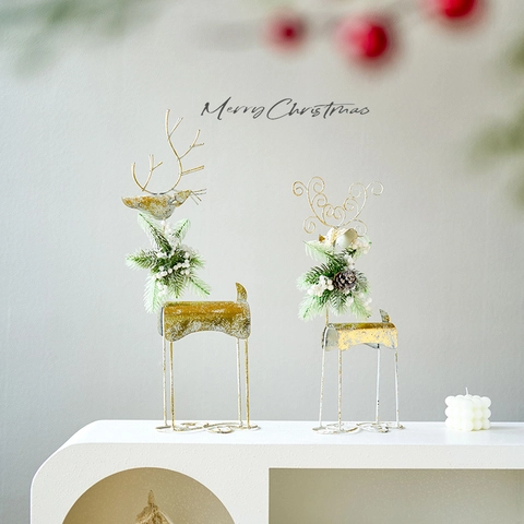 Kerst Rendier Sneeuwpop Tafeldecoratie Vintage Goud IJzerkunst Met Dennennaalden Bessen Huis Decoratie