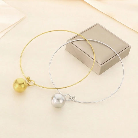 Collar Choker Torque De Acero Inoxidable Minimalista Con Colgante De Bola Hueca Grande Joyería Geométrica Para Mujeres