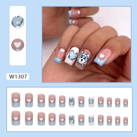Unghie Finte A Pressione Con Orsetto A Cuore Blu Lunghezza Media Quadrate French Tip Semplici Dolci Carine Per Donne