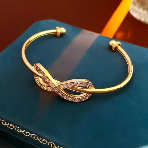 Brazalete Abierto Con Nudo De Infinito Chapado En Oro Cobre Con Circonita Micro Pave Joyeria De Moda Elegante Para Mujeres