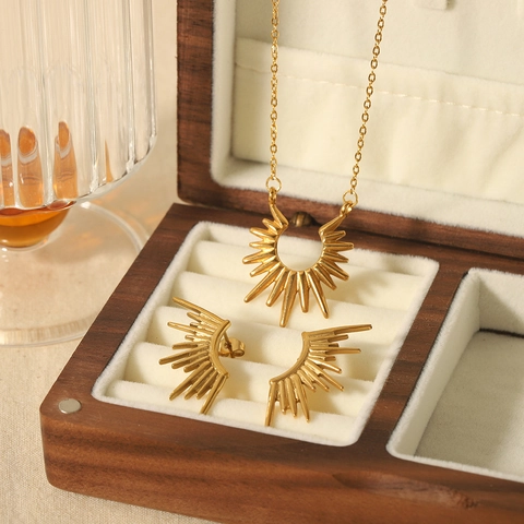Gioielli Raggi Di Sole Acciaio Inossidabile Placcato Oro 18K Collana Pendente Sole Radiante E Orecchini Chic Per Donne Moda