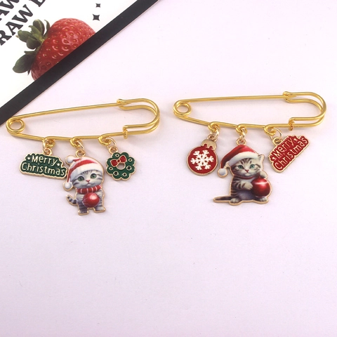 Christmas Cat Brooch Pin Alloy Enamel Cute Kitten Merry Christmas Sign Holiday Festive Decoration For Coat Bag