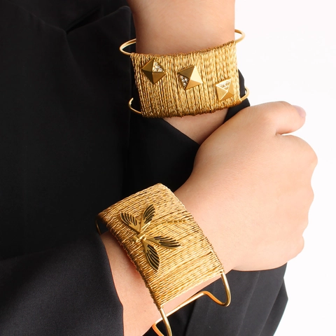 Vintage Wide Braided Stainless Steel Cuff Bracelet For Women 18K Gold Plated Hollow Dragonfly Pyramid Rivet Rhinestone Jewelry
