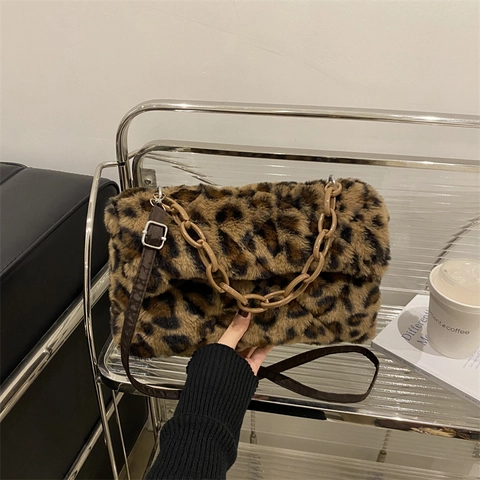 Women Fashion Plush Crossbody Shoulder Bag Soft Faux Fur Quilted Bag With Chain Strap Leopard Print Casual Style
