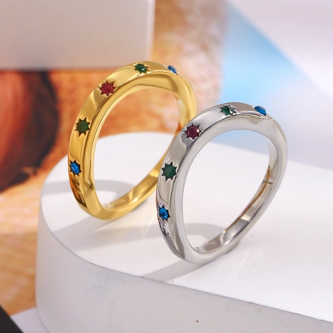 Anello A Onda Di Moda Per Donna Acciaio Inossidabile Placcato Oro 18K Zircone Colorato Stella A Otto Punte Design Di Nicchia Lusso Elegante