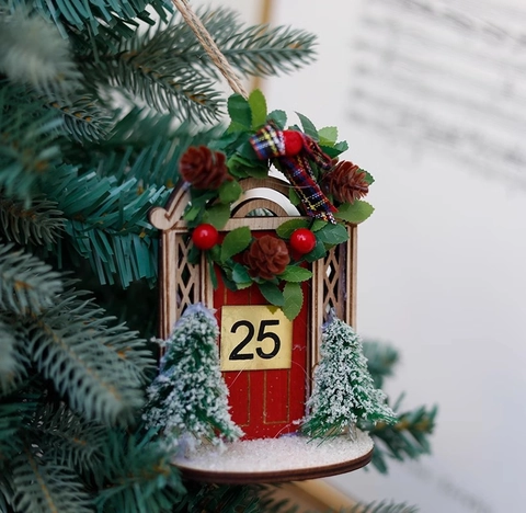 Weihnachts-Holztür-Hängedekoration Mit Mini-Baum-Kranz-Zapfen-Schnee-Dekor Für Festliche Haus- Und Partydekoration