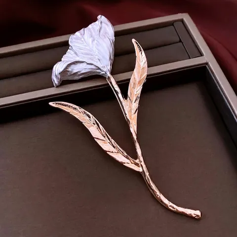 Broche Tulipe En Alliage Texture Plissée Bicolore Corsage Floral Élégant Bijoux Mode Pour Femmes