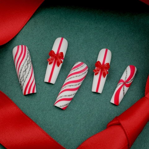 Unghie Finte Lunghe Coffin Natale Strisce Candy Cane Rosso Bianco Glitter Argento Fiocchi 3D Stile Festivo Per Donne