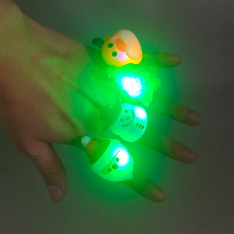 24 Stück LED Blinkende Gelee Ringe Leuchten Im Dunkeln TPR Weichgummi Leuchtende Finger Spielzeug Für Weihnachten Halloween Party Mitgebsel Kinder Geburtstag Geschenke