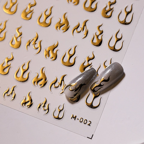 Nagelkunst Aufkleber 3D Relief Goldfolie Flamme Stern Kreuz Designs Selbstklebend Ultradünn Vintage DIY Maniküre Dekoration