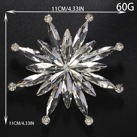 Luxurious Alloy Rhinestone Snowflake Brooch For Women Elegant Sparkling Crystal Breastpin Wedding Party Clothing Accessory