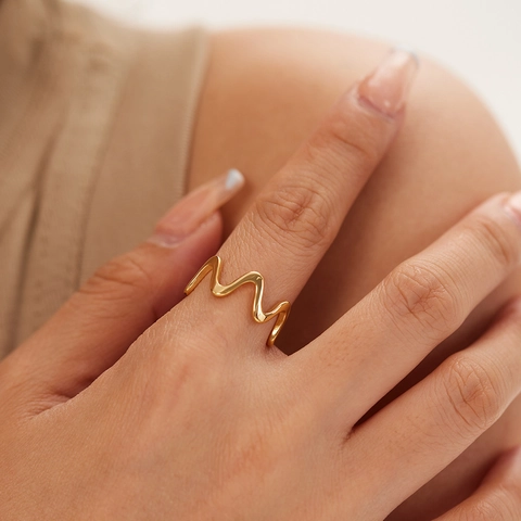 Wave Ring Stainless Steel 18K Gold Plated Minimalist Geometric Fashion Accessory For Women Trendy Style