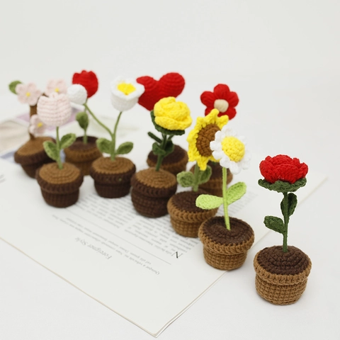 Handmade Crochet Potted Flowers Yarn Knitted Artificial Miniature Plants Desktop Home Office Car Decor Cute Aesthetic