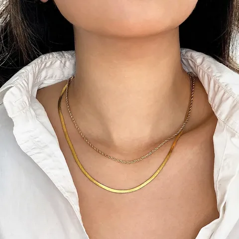 Collar de Doble Capa Bohemio para Mujer de Acero Inoxidable Chapado en Oro Cadena de Torsión Plana Multicapa Choker Joyería de Moda