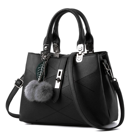 Bolso De Hombro Para Mujer Cuero PU Grano De Lichi Bolso De Mano Moda Acolchado Bandolera Con Pompones Y Dijes De Hoja Elegante