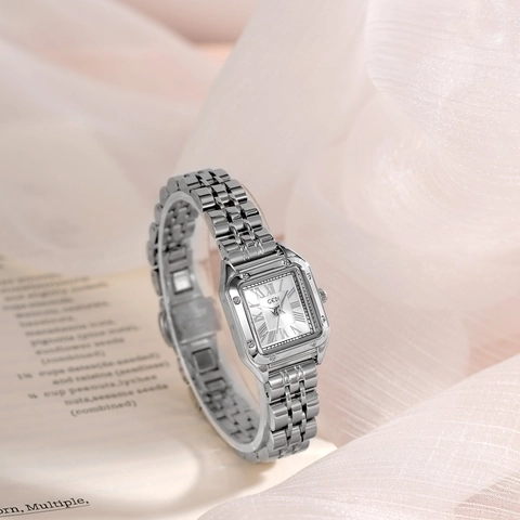 Women Quartz Watch Square Dial Stainless Steel Strap Roman Numerals Waterproof Vintage Elegant Business Casual Wristwatch