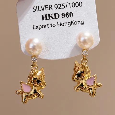 Unicorn Pegasus Kunstparel Drop Oorbellen Met 925 Sterling Zilveren Oorsteker Legering Zirkoon Roze Emaille Dames