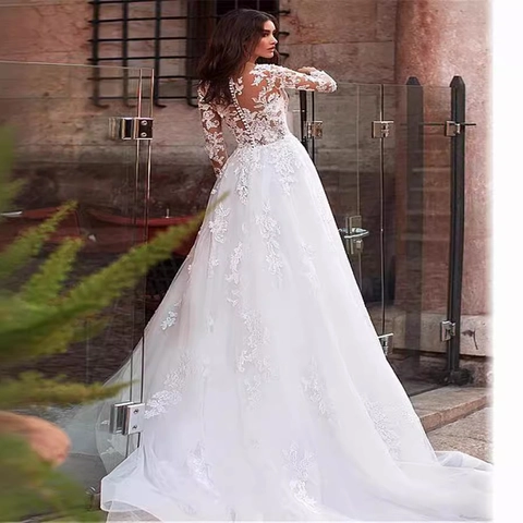 Vestido De Novia Elegante De Encaje De Manga Larga Con Tul Silueta En A Botones Traseros Cuello Redondo Largo Suelo