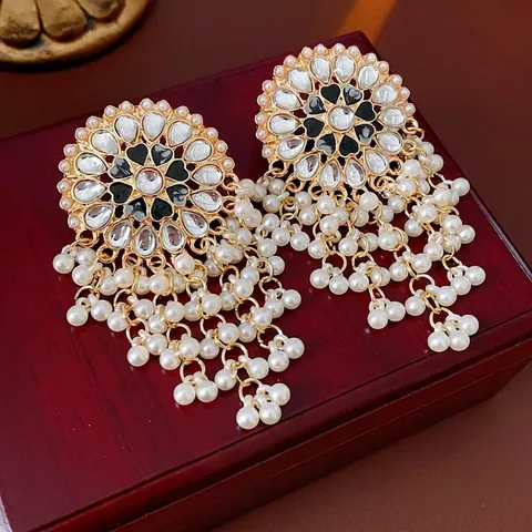 Vintage Drop Earrings With Alloy Rhinestone Enamel Heart And Artificial Pearl Tassels With Silver Earring Post For Women Luxury Style