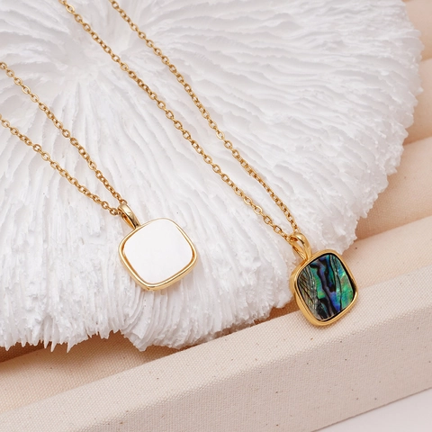 Lussuosa Collana Con Pendente Quadrato in Rame Per Donna Placcata in Oro 18K Madreperla Abalone Intarsio Elegante Gioiello di Moda Regalo