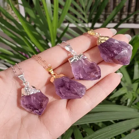 Natürliche Amethyst Rohstein Halskette Mit Unregelmäßigem Lila Kristall Gold Oder Silber Veredelte Metallkette