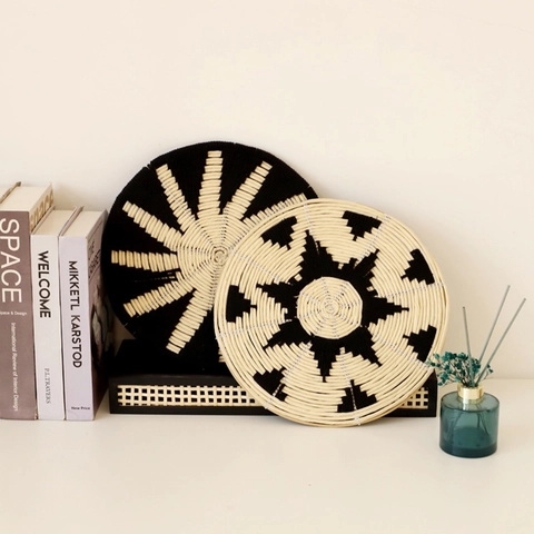 Handmade Woven Wall Decor Hanging Boho Rattan Straw Seagrass Natural Geometric Round Basket Ornament For Living Room