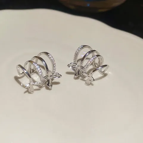 Polsino Per Orecchio Multistrato Farfalla Rame Zircone Senza Buco Gioielli Di Moda Eleganti Per Donne Tono Argento