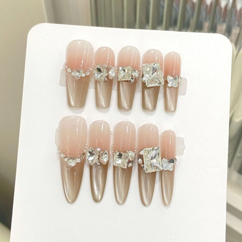 Uñas Postizas Hechas A Mano Lujo Diamantes Imitación Perla Artificial Decoración Brillante Ojo Gato Ataúd Largo Stiletto