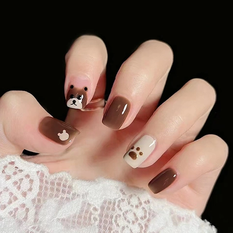 Press On Nails Cute Brown Cartoon Bear Paw Print Short Square Glossy Artificial Fake Nail Tips Warm Autumn Style