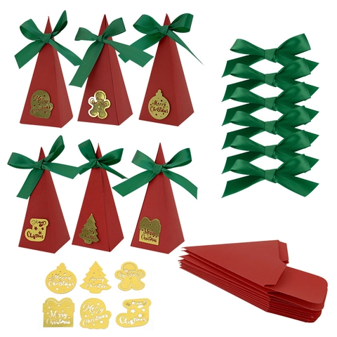 Weihnachts Süßigkeitenschachteln Pyramide Geschenkbox Rot Papier Dreieckig Mit Grünem Band Goldene Anhänger Feiertag Party