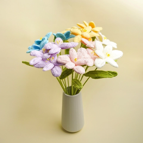Handmade Crochet Tulip Flower Artificial Woolen Yarn Knitted Bouquet For Home Table Decor Aesthetic Floral Gift