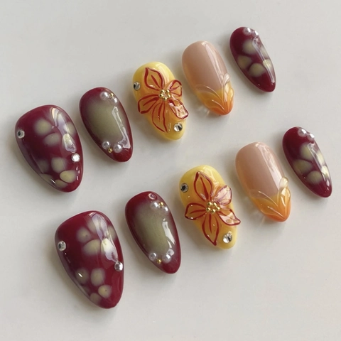 Unghie Finte Press On Fiore 3D Resina Fatte A Mano Mandorla Corta Con Künstliche Perle Strass Manicure Artificiale