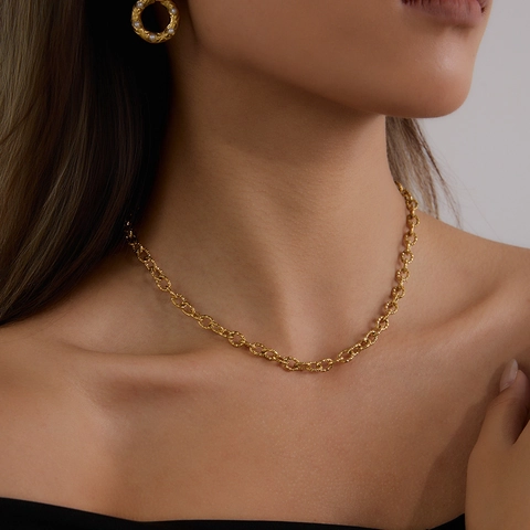 Halskette Aus 18K Vergoldetem Edelstahl Für Damen Gedrehte Textur Kette Modern Klassisch Geometrischer Schmuck Wasserdicht