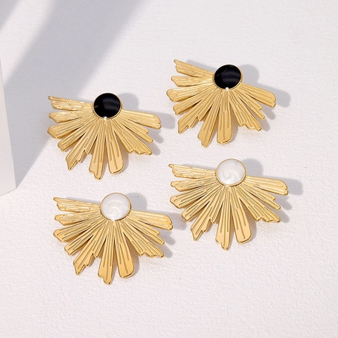 Stainless Steel Fan Shaped Stud Earrings 18K Gold Plated Geometric Radiating French Retro Style For Women