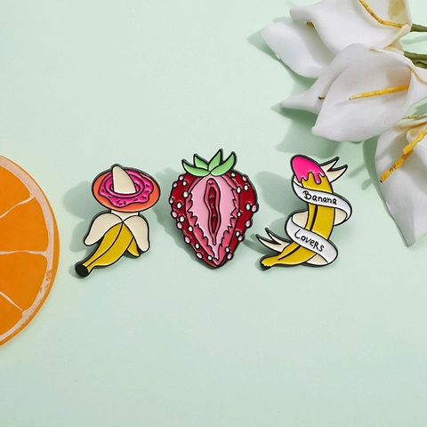 Spille In Smalto In Lega Di Serie Di Frutta Di Moda Distintivi In Lacca Di Banana Fragola Creativi Accessori Per Abbigliamento