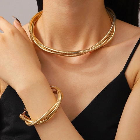 Exaggerated Multi-layer Alloy Jewelry For Women Punk Style Metal Twist Necklace And Bracelet Fashion Accessories