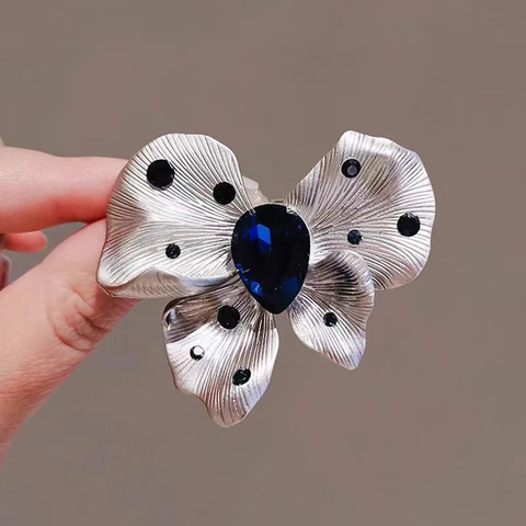 Exquisite Butterfly Brooch Pin Alloy Rhinestone Fashion Suit Corsage Clothes Accessories For Women Party Jewelry