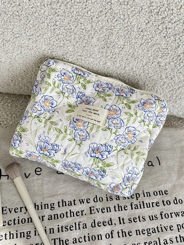 Floral Quilted Cotton Makeup Bag Large Capacity Portable Cosmetic Storage Pouch Travel Toiletry Handbag Vintage